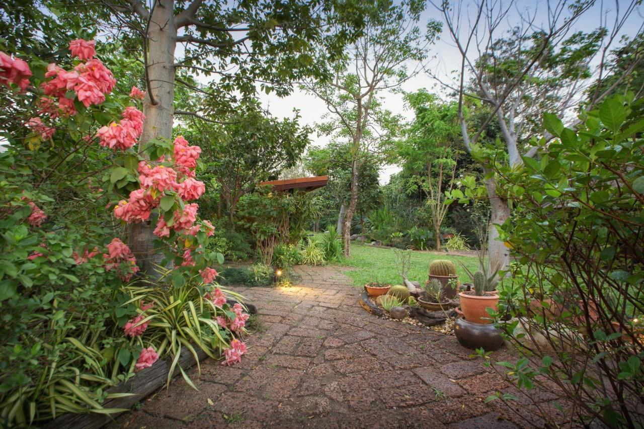 Cattani'S Riverside Home Ayutthaya Exteriér fotografie